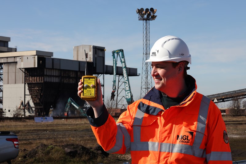 Mayor pushes button on explosive demolition of Teesworks' coal handling facility