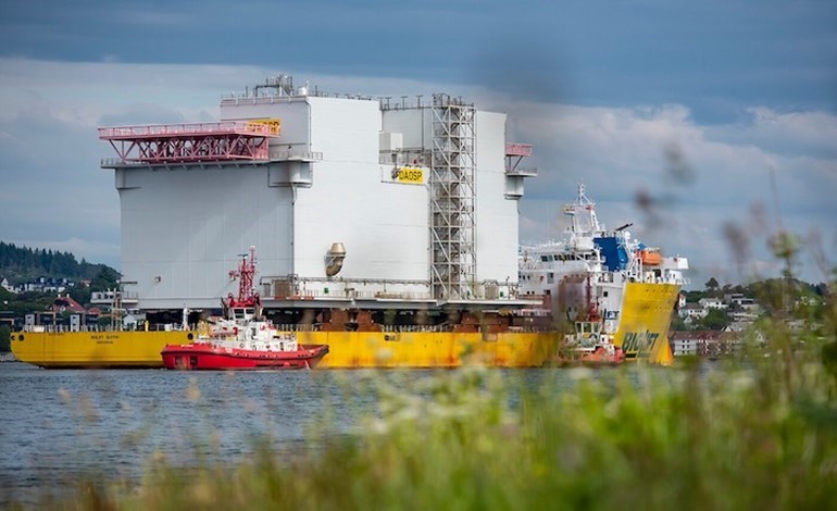 Dogger Bank A platform arrives in Europe
