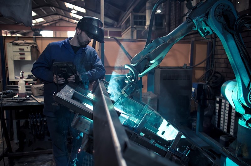 Manufacturers urged to secure grant funding to go digital